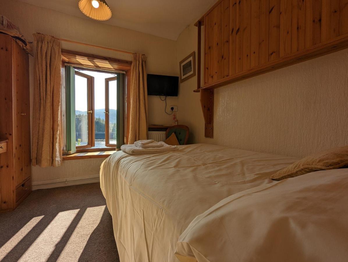 Bryn Elltyd Eco House Blaenau Ffestiniog