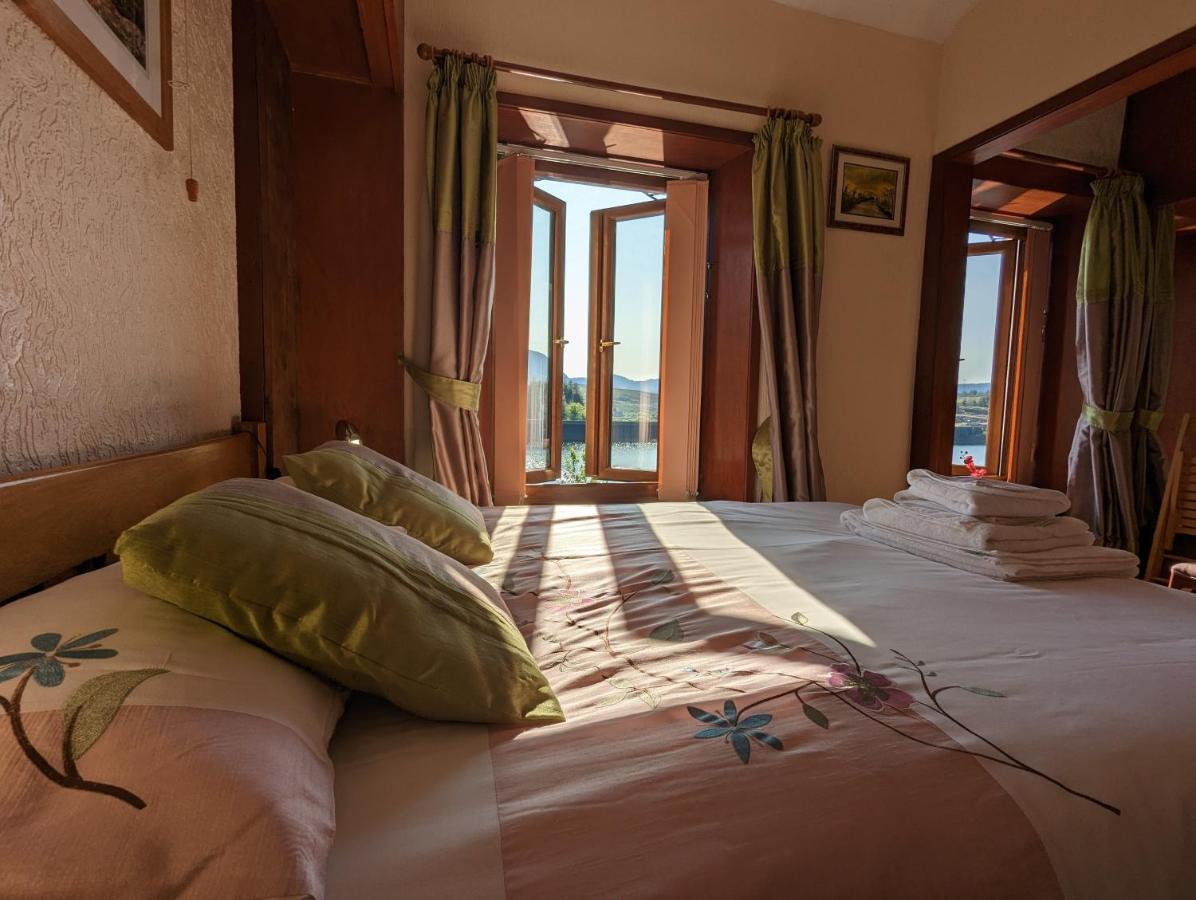 Bryn Elltyd Eco House Blaenau Ffestiniog
