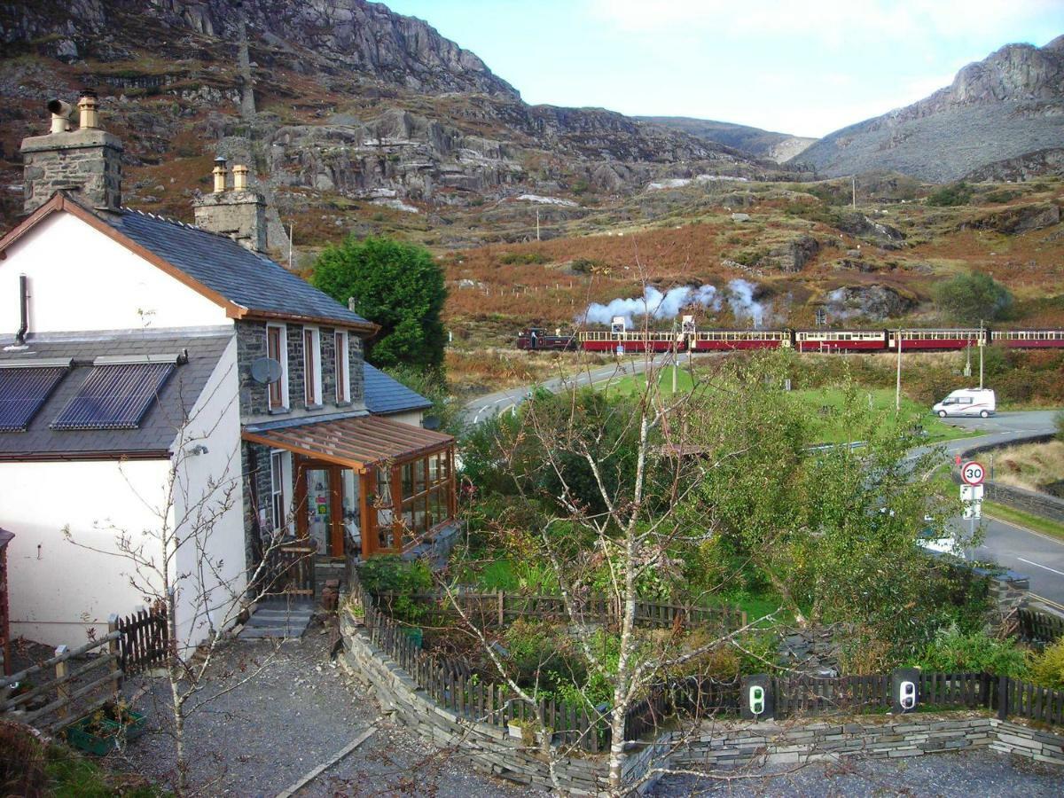 Bryn Elltyd Eco House Blaenau Ffestiniog